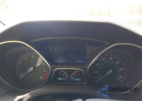 2014 Ford Focus Se из США, поврежденный, VIN 1FADP3K28EL409033